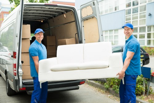 Furniture pick-up service operating in Earlscourt near residential homes