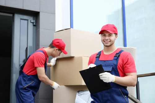 Moving truck service for Earlscourt residential relocation