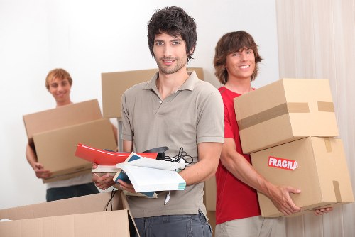 Residential and small business moving support in the Earlscourt area