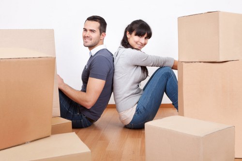 Local moving truck support for apartments and homes in Earlscourt